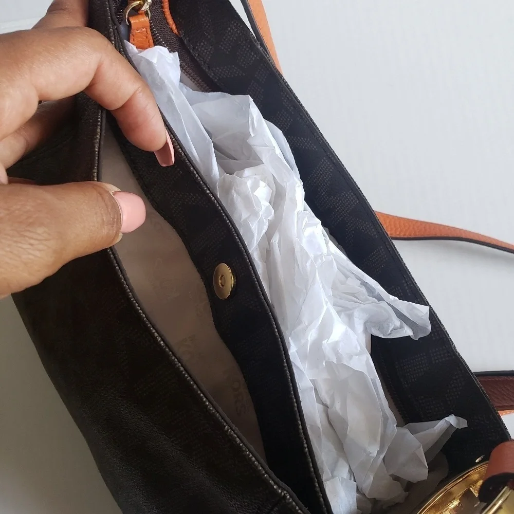 MICHAEL KORS FULTON MEDIUM BAG, BROWN/TANGERINE